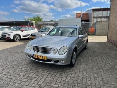 Mercedes E200