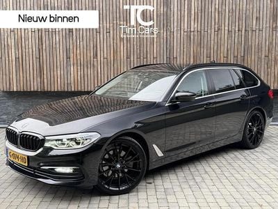 Zwart Gebruikt 2019 BMW 520 Executive Stationwagen | € 27.450 (Eerlijke prijs)