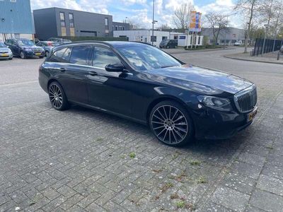 Mercedes E200