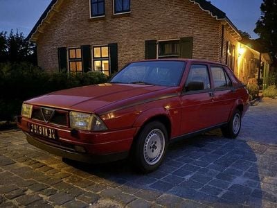 Rood Gebruikt 1986 Alfa Romeo 75 Sedan | € 19.950