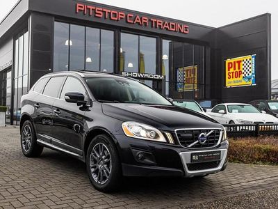 Zwart (metallic) Occasion 2010 Volvo XC60 Summum SUV | € 24.950