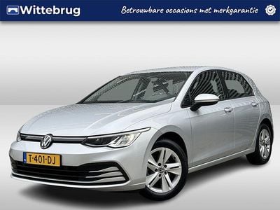 Grijs Occasion 2023 VW Golf VIII Life Hatchback | € 21.950 (Goede deal)