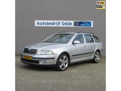 tweedehands Skoda Octavia Combi 2.0 FSI Elegance (met een brandend airbag la