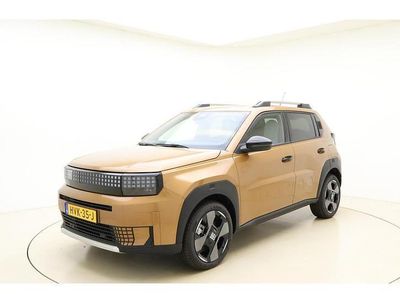 Occasion 2025 Fiat Grande Panda La Prima Hatchback | € 30.645 (Iets duurder)