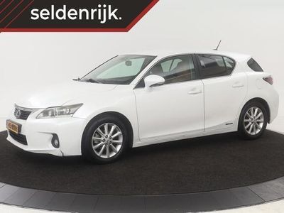 Lexus CT200h