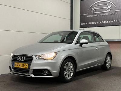 Grijs (metallic) Gebruikt 2011 Audi A1 Attraction Hatchback | € 6.950 (Eerlijke prijs)