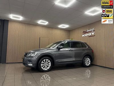 Grijs Gebruikt 2017 VW Tiguan Comfortline SUV | € 17.925 (Eerlijke prijs)