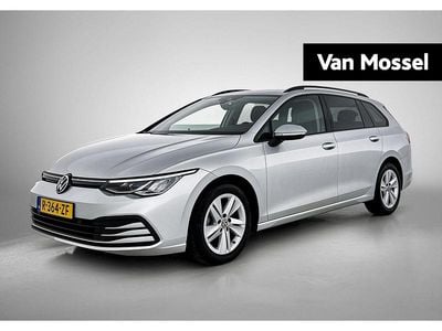Grijs Gebruikt 2023 VW Golf VIII Business Stationwagen | € 21.400 (Goede deal)