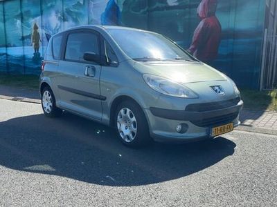 Peugeot 1007