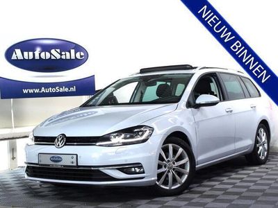 Wit, metallic lak Gebruikt 2019 VW Golf VII Highline Stationwagen | € 18.941 (Goede deal)
