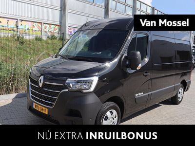 tweedehands Renault Master T35 2.3 dCi 135 L2H2 Work Edition Airco / Navigatie/ Bluetooth / Trekhaak / Vloerplaat / Wand en Lat om Lat Betimmering Laadruimte