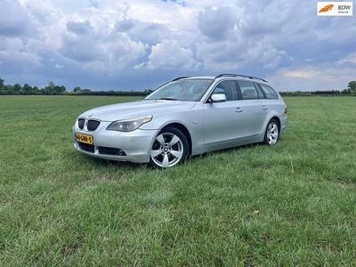 BMW 525