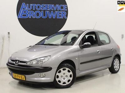Grijs Gebruikt 2005 Peugeot 206 Hatchback | € 1.250 (Eerlijke prijs)