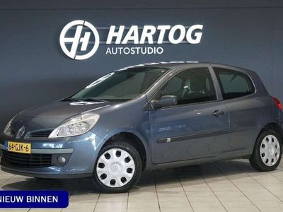 tweedehands Renault Clio 1.2-16V Special Line