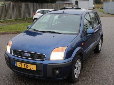 tweedehands Ford Fusion 1.6-16V GHIA AUTOMAAT
