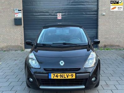 Zwart Gebruikt 2010 Renault Clio II Collection Hatchback | € 2.950 (Eerlijke prijs)