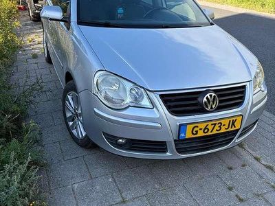Grijs Gebruikt 2009 VW Polo Trendline Hatchback | € 2.999 (Eerlijke prijs)