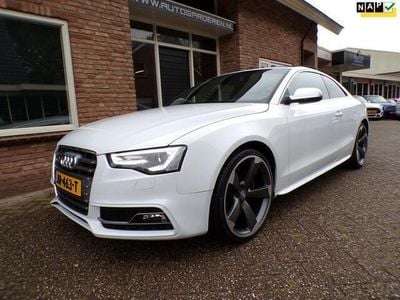 Wit Gebruikt 2013 Audi A5 Proline Coupé | € 24.950