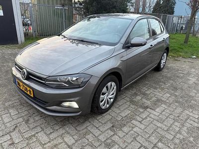Grijs (metallic) Occasion 2018 VW Polo Hatchback | € 8.150 (Iets duurder)