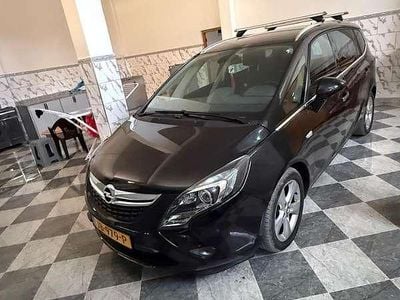 Zwart Occasion 2012 Opel Zafira Tourer Cosmo MPV | € 7.499 (Duur)