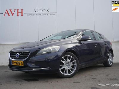 Hatchback Gebruikt 2015 Volvo V40 Business Edition Stationwagen | € 8.750 (Eerlijke prijs)