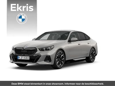 Grijs Nieuw 2026 BMW 530e M Sport Sedan | € 89.473 (Eerlijke prijs)