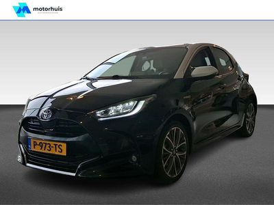 Zwart Gebruikt 2021 Toyota Yaris Hybrid Edition Hatchback | € 18.995 (Eerlijke prijs)