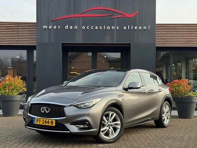 Occasion Infiniti Q30 Luxe 156 PK (114 kW) 2016 Grijs Hatchback
