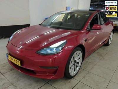 Rood Occasion 2020 Tesla Model 3 Long Range AWD Sedan | € 22.695 (Eerlijke prijs)