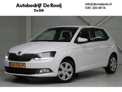 Wit Gebruikt 2017 Skoda Fabia Ambition Hatchback | € 7.950 (Eerlijke prijs)