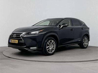 Zwart Occasion 2017 Lexus NX300h Luxury Line SUV | € 26.950 (Eerlijke prijs)