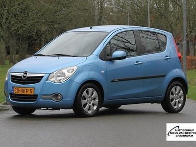 Blauw (metallic) Gebruikt 2010 Opel Agila Edition Hatchback | € 3.450 (Eerlijke prijs)