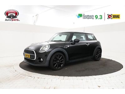Zwart (metallic) Gebruikt 2016 Mini ONE Business Hatchback | € 8.995 (Goede deal)