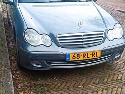 Mercedes C180