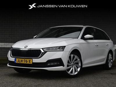 Wit Occasion 2022 Skoda Octavia Business Line Stationwagen | € 22.890 (Eerlijke prijs)