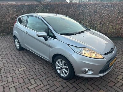 Grijs Gebruikt 2009 Ford Fiesta Ghia Hatchback | € 5.500 (Iets duurder)