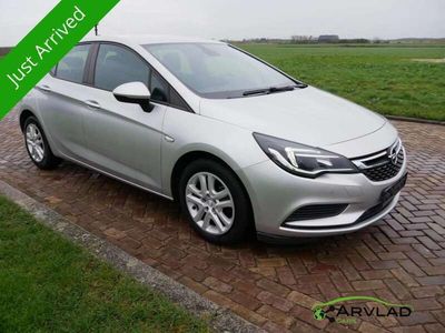 tweedehands Opel Astra 1.6 CDTI Online Edition
