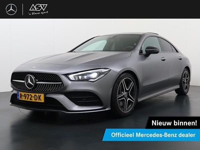 Grijs Gebruikt 2022 Mercedes CLA200 AMG line Sedan | € 33.880 (Eerlijke prijs)