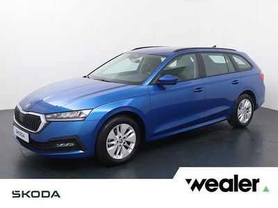 Blauw Occasion 2024 Skoda Octavia Ambition Stationwagen | € 24.840 (Eerlijke prijs)