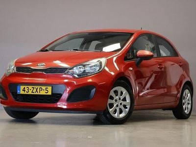 Occasion Kia Rio Comfort 86 PK (63 kW) 2013 Rood Hatchback