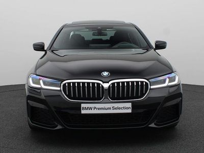 tweedehands BMW 530 5-SERIE Sedan i High Executive M Sportpakket / Schuifdak / Trekhaak / Head-Up Display / Laserlight / 19''