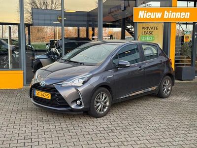 Occasion Toyota Yaris Hybrid Executive 75 PK (55 kW) 2018 Grijs Hatchback