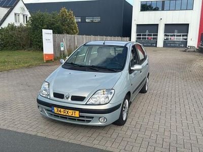 Grijs Gebruikt 2000 Renault Scénic MPV | € 1.000 (Eerlijke prijs)