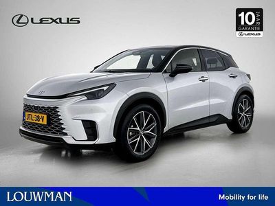 Grijs (metallic) Occasion 2024 Lexus LBX SUV | € 39.950 (Iets duurder)
