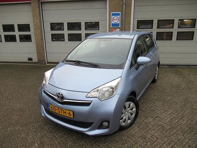 Blauw Occasion 2011 Toyota Verso-S MPV | € 8.950 (Eerlijke prijs)