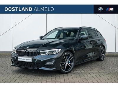 Zwart Occasion 2021 BMW 330 Executive Stationwagen | € 37.950 (Iets duurder)