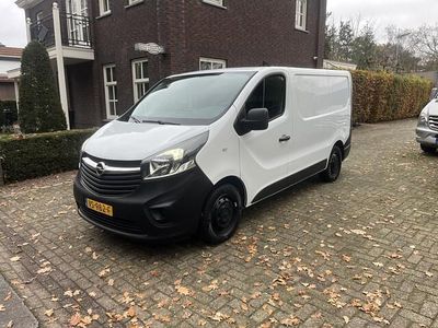 Wit Occasion 2015 Opel Vivaro Eco MPV | € 6.800