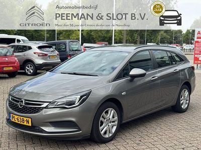 Grijs Gebruikt 2017 Opel Astra Business Stationwagen | € 9.950 (Eerlijke prijs)