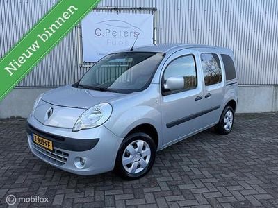 Grijs (metallic) Occasion 2010 Renault Kangoo Expression MPV | € 5.750 (Eerlijke prijs)