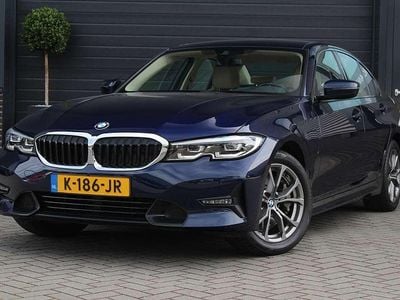 BMW 330e